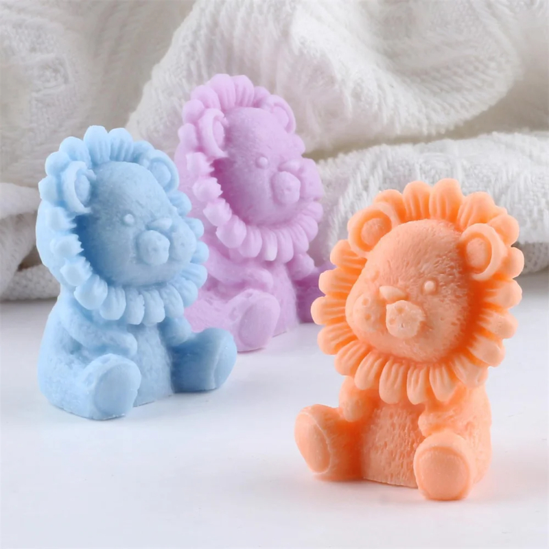 Soap Making Kit Amazon - 1 個のかわいいライオン型シリコンキャンドルモールド、手作り石鹸、レモングラスセラピークリーム、ガラス樹脂作成セット、DIY ホームデコレーション